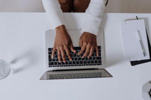 15 Contoh kalimat prefiks lengkap dengan jenis dan fungsinya