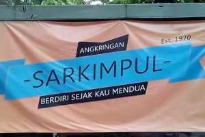 11 Kalimat galau di spanduk jualan ini bikin yang baca senyum getir