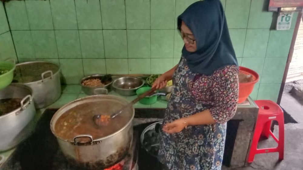 Sop Senerek Bu Atmo, kuliner khas Magelang yang melegenda sejak 1960-an
