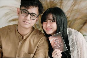 Sempat dirahasiakan, intip 8 potret pengajian 4 bulanan kehamilan Adinda Azani