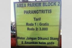 11 Potret tulisan di papan pengumuman parkir ini bikin yang baca mikir dua kali