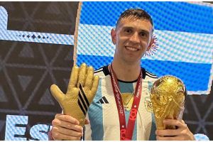 Jadi kiper terbaik di Piala Dunia 2022, potret Emiliano Martinez saat bermain di Indonesia ini viral
