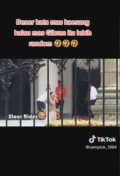 Gibran Rakabuming main sepeda anak kecil di depan Jokowi, aksinya santai abis