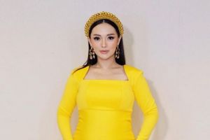 Zaskia Gotik perdana manggung usai lahiran anak kedua, bentuk badannya jadi sorotan