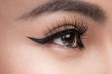 11 Rekomendasi liquid eyeliner harga di bawah Rp 150 ribu, bikin mata terlihat dramatis