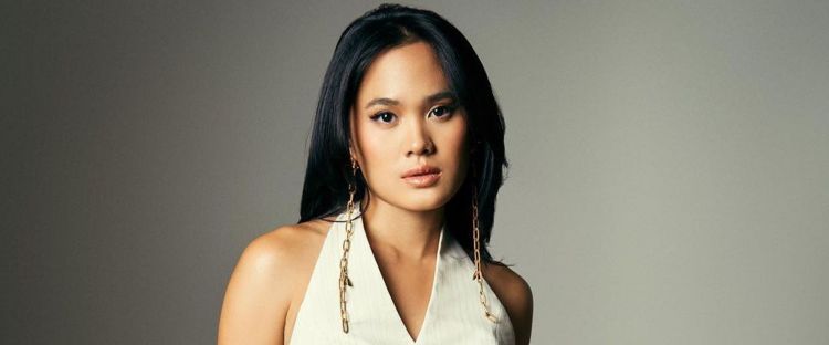 9 Step daily makeup routine ala Sheryl Sheinafia, hasilnya tampak natural