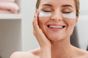 13 Rekomendasi eye mask harga di bawah Rp 150 ribu, bantu optimalkan kinerja serum mata