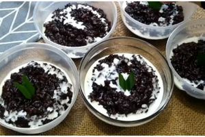 5 Cara bikin bubur ketan hitam yang lembut dan enak agar hemat gas
