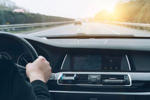 11 Arti mimpi menyetir mobil, sering dianggap menandakan keberhasilan