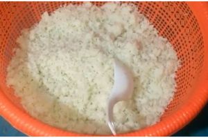 Cara menyimpan nasi sisa agar bisa dimakan kembali, tekstur dan rasanya tak berubah