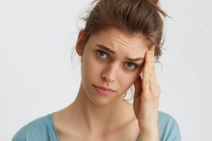 Mudah dibuat, begini cara atasi mata panda dan bibir kering hanya pakai satu macam buah