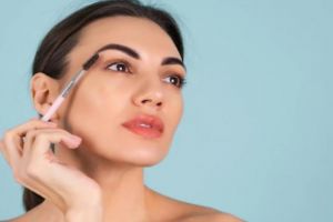 Cara membuat eyebrow pomade yang pigmented dengan petroleum jelly