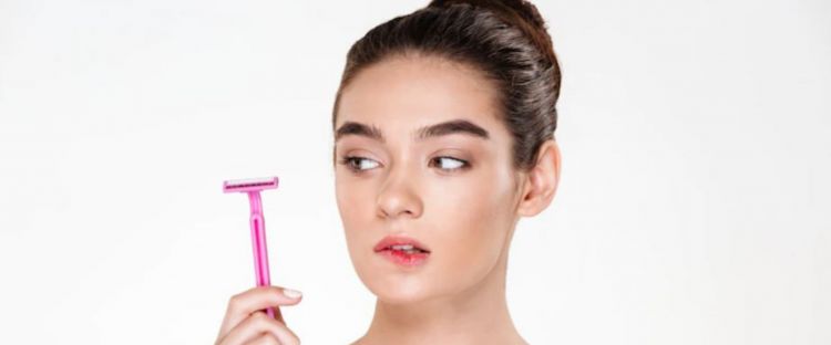 Tak bikin iritasi dan antisakit, begini trik mencukur rambut halus pada wajah dengan mudah