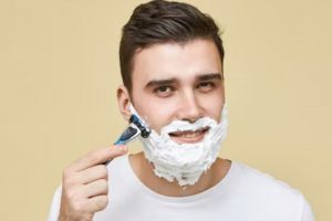 Cuma butuh 4 bahan alami, intip cara membuat shaving cream untuk cegah iritasi saat mencukur bulu
