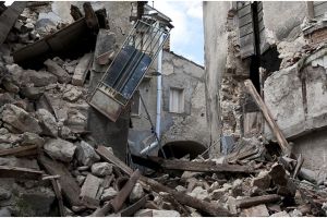 Gempa bumi magnitudo 7,4 guncang Turki, dilaporkan ratusan orang tewas