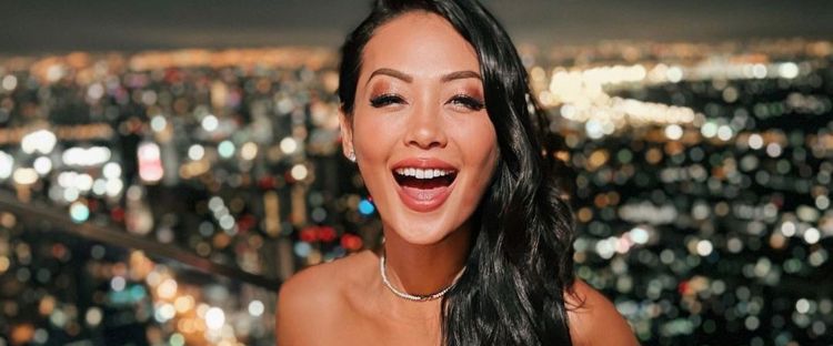 Miliki kulit wajah eksotis dan tampak glowing, intip 5 cara perawatan kulit ala Indah Kalalo