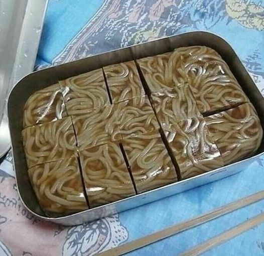 Nggak pakai nasi, 11 potret lucu sarapan pagi warga +62 ini bukan semangat malah bikin loyo