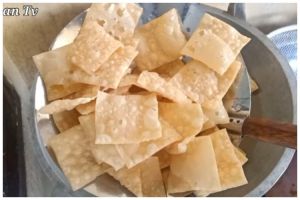 Trik menggoreng keripik pangsit agar tidak bantat dan anti menyerap banyak minyak