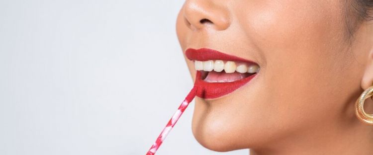 11 Rekomendasi lip gloss lokal harga dibawah Rp 100 ribu, bikin bibir lembap tahan lama