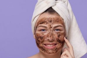 Bikin halus dan cerah, begini cara membuat masker eksfoliasi pakai 2 bahan dapur
