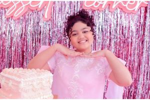 Potret kamar Amora Lemos usai renovasi, serba pink bergaya American classic