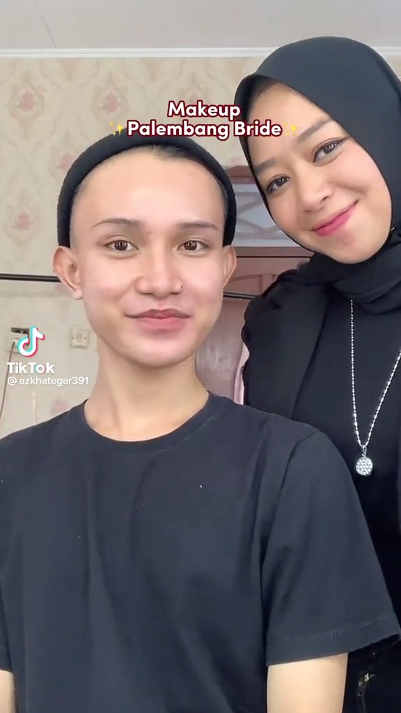 7 Transformasi pria dirias MUA jadi pengantin Palembang, hasil makeupnya bikin lupa wajah asli