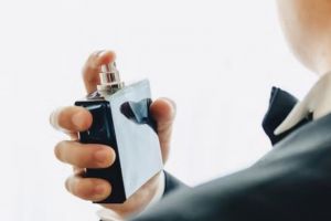 Cara memperbaiki semprotan parfum yang macet cuma pakai 1 alat rumahan, mudah dan efektif
