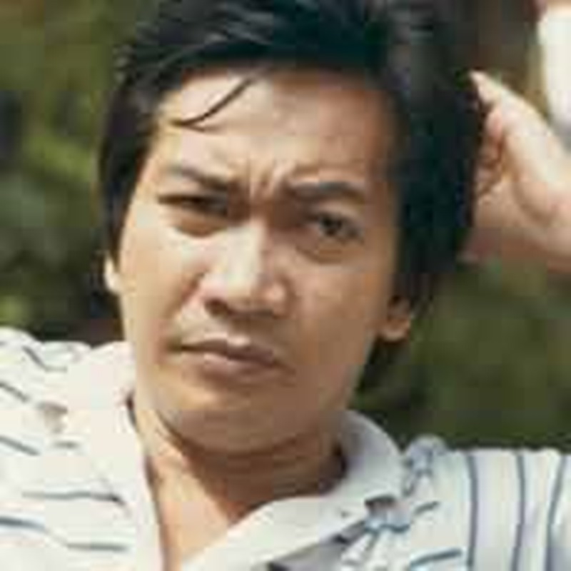 Haji Husin di sinetron Lorong Waktu ini aktor ternama era 80-an, 9 potret lawasnya bikin pangling
