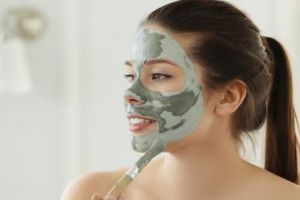 Bikin wajah mulus dan bebas jerawat, ini trik membuat face mask dari 1 jenis daun