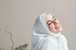 Bikin rambut lebat dan sehat, ini 4 trik atasi kerontokan pada rambut untuk hijabers