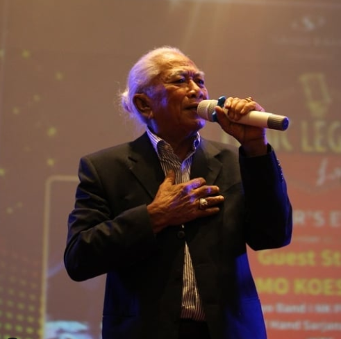 Nomo Koeswoyo personel Koes Bersaudara meninggal dunia di usia 85 tahun