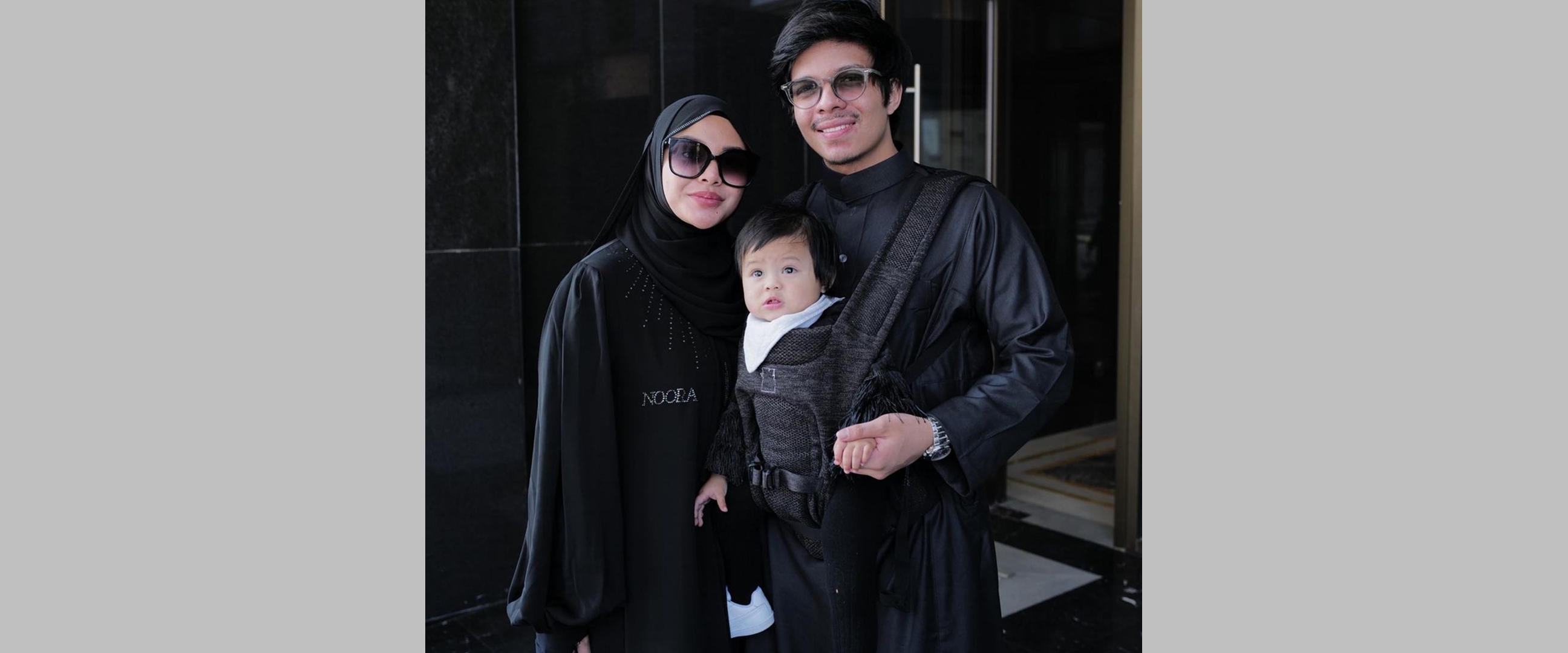 7 Momen keluarga Atta Halilintar jalani umrah pertama kali, gaya hijab Aurel Hermansyah tuai pujian