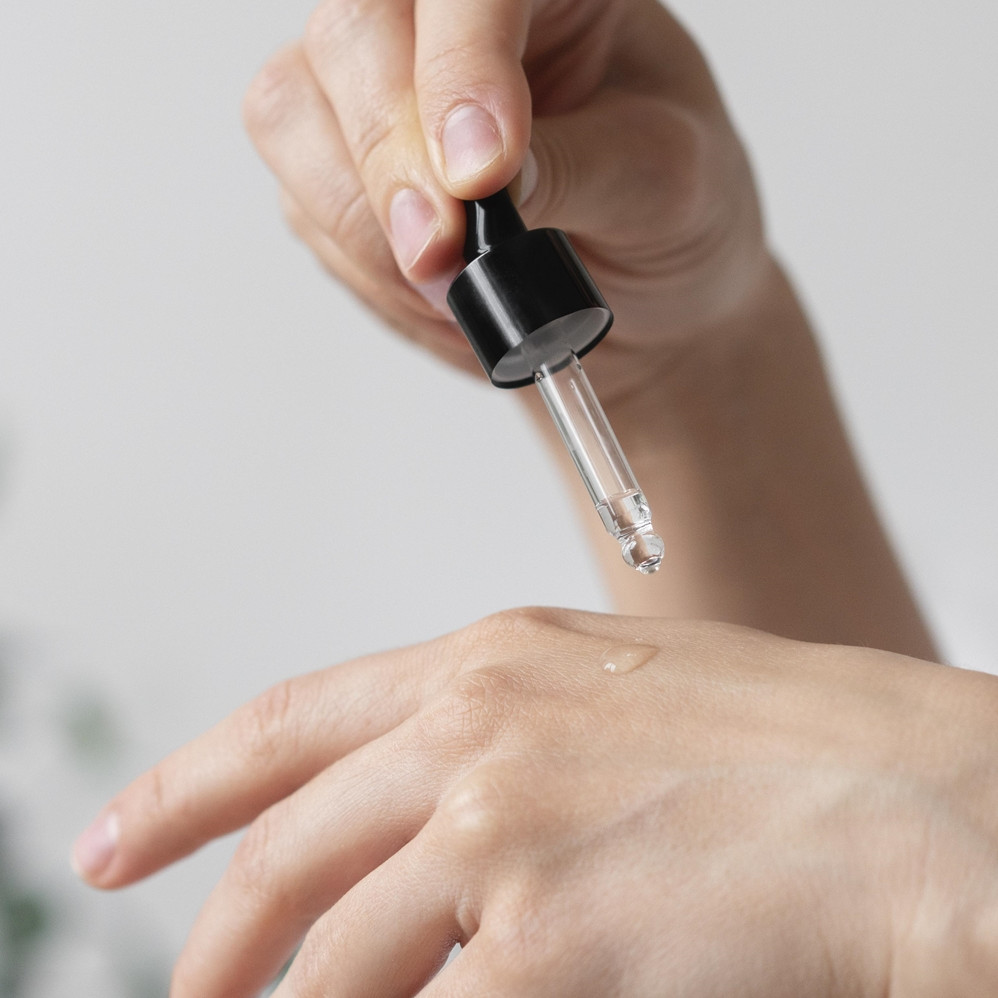 16 Rekomendasi serum retinol lokal harga mulai Rp 20 ribu, bantu samarkan garis halus dan kerutan 