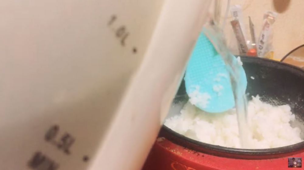 Trik mengatasi nasi kurang matang di rice cooker, praktis tanpa perlu dikukus