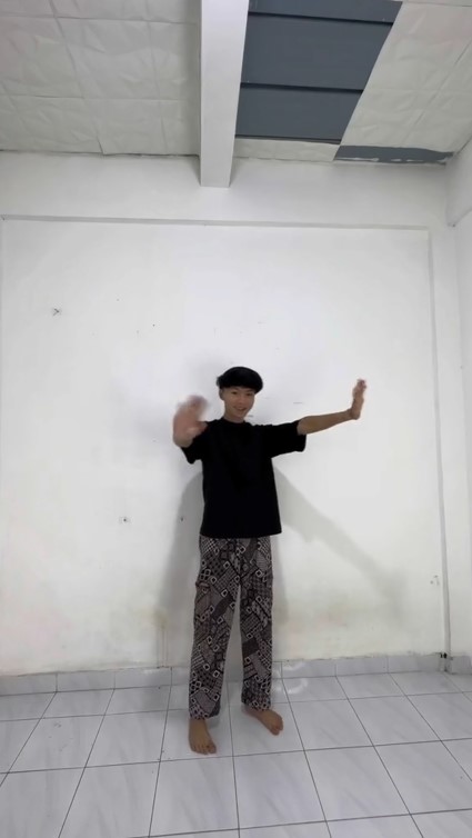 Pria makeover kamar kos jadi tema Marvel, intip 11 potret transformasinya yang bikin takjub