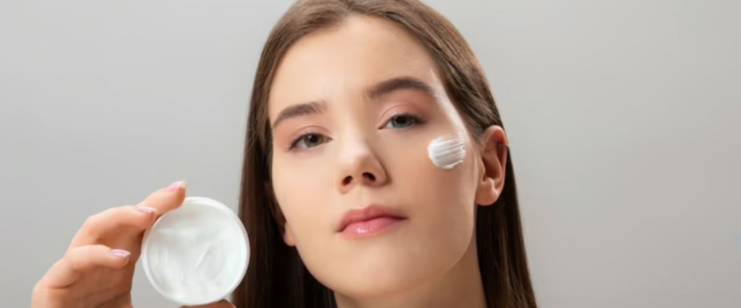 Trik mengatasi skin barrier rusak pakai sleep mask dari 3 bahan alami, bikin lembap dan kenyal