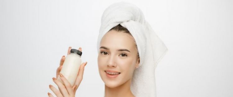 Rahasia Kulit Glowing? Bikin Sendiri Toner Alami Dari Dapurmu!