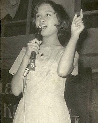 Penyanyi cilik ini kini pilih karier di dunia politik, intip 11 transformasinya yang bikin pangling