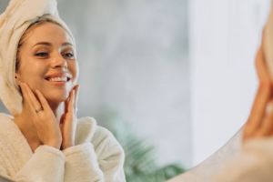 Auto jadi cerah, begini cara mudah membuat facial wash untuk kulit berjerawat cuma pakai 2 bahan dapur