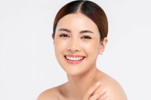 Bantu naikkan warna skin tone, ini trik memutihkan kulit pakai serum dari 5 bahan alami