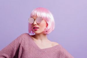 Selesai dalam hitungan menit, ini trik mengecat rambut agar warna rata menyeluruh hanya pakai 1 alat