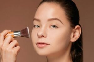 Nggak perlu beli, ini cara bikin tinted moisturizer sunscreen sendiri di rumah cuma pakai 3 bahan