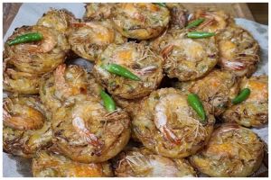 Tanpa cetakan khusus ote-ote, ini cara cepat bikin adonan bakwan goreng yang bentuknya rapi