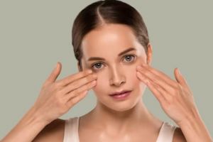 Bebas gelap dan kerutan, begini trik cerahkan mata panda hanya dengan 2 bahan dapur