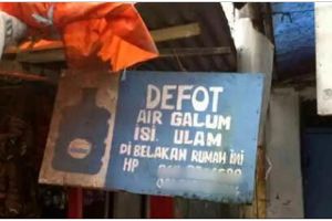 11 Tulisan lucu penjual air galon isi ulang, penampakannya bikin garuk-garuk kepala