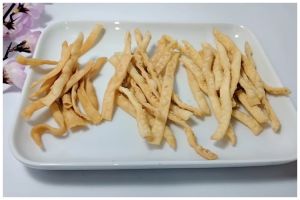 Trik membuat adonan stik bawang yang renyah dan mengembang setelah digoreng, tambah satu jenis tepung