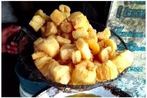 Tanpa perlu direbus atau dikukus, ini trik bikin singkong keju yang gurih dan merekah saat digoreng