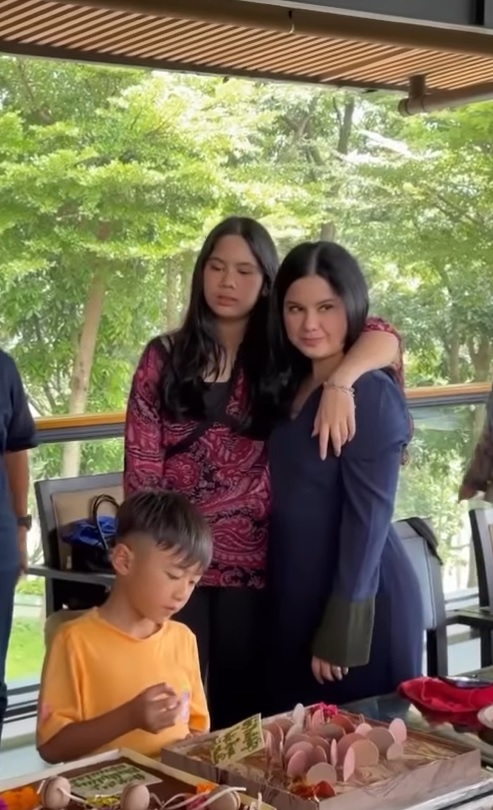 Cara Annisa Yudhoyono bercanda dengan Almira ini tuai pujian warganet, definisi ibu antijaim