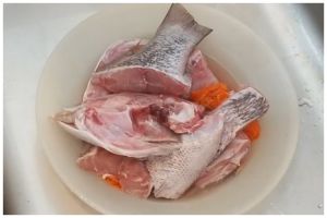 Tanpa jeruk nipis dan garam, ini cara menyimpan ikan supaya tetap segar dan tak lembek hingga 1 minggu
