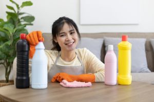 Langit kamar mandi berjamur? Ini 4 cara jitu membersihkannya